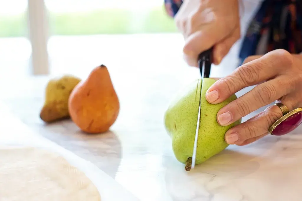fruit aan het snijden
